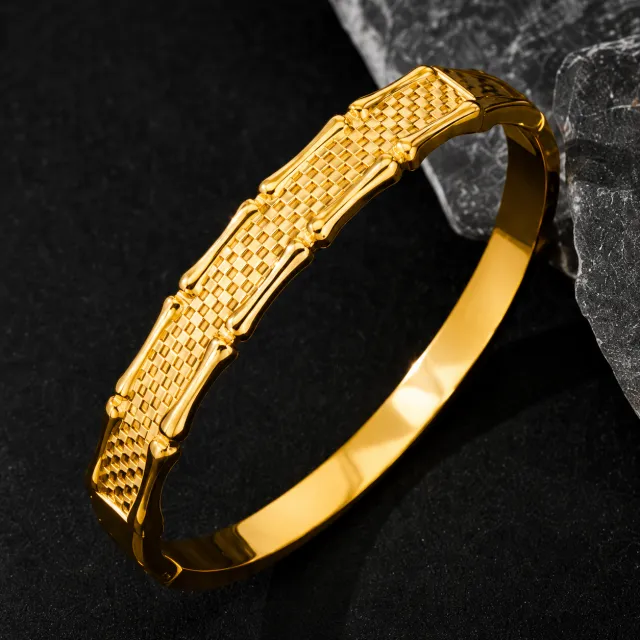 Anti-Tarnish Studded Bangle – B-160